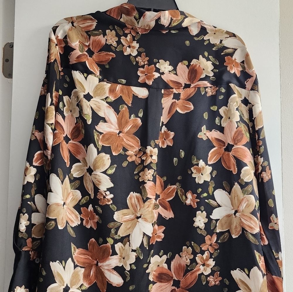 Tamara H Satin Floral Black and Brown Women's Top Button Down Nwot - Picture 5 of 7